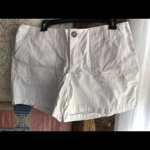 Old Navy white shorts